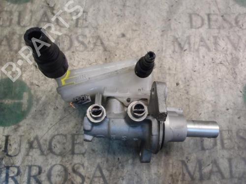 Used Brake master cylinder Brake master cylinder FORD FIESTA VI (CB1, CCN) 1.4 TDCi (70 hp) 3814792 3814792