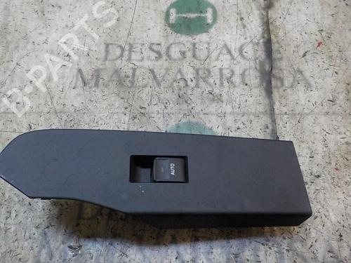 Used Right front window switch Right front window switch TOYOTA AURIS (_E18_) 1.8 (ZRE182_, ZRE182R) (140 hp) 4005943 4005943