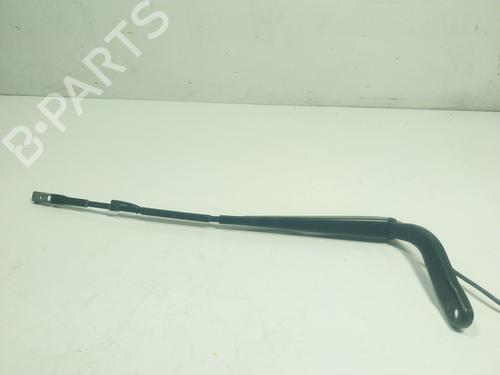 Used Front windshield wiper arm Front windshield wiper arm 19580486 19580486