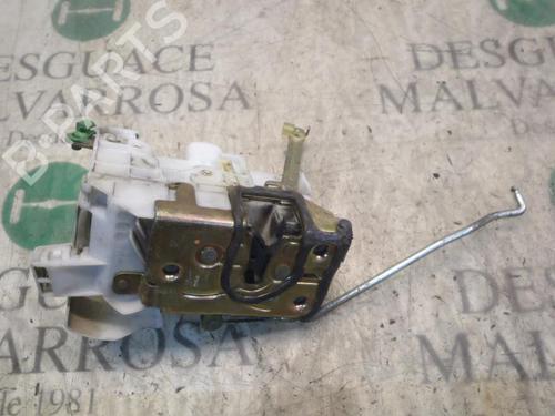 Used Front right lock TOYOTA AVENSIS (_T22_) 2.0 D-4D (CDT220_, CDT220R) (110 hp) 3803882