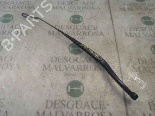 Used Front windshield wiper arm Front windshield wiper arm OPEL VECTRA C (Z02) 1.8 16V (122 hp) 3809180 3809180