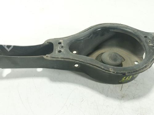 Used Left rear suspension arm TOYOTA HIGHLANDER (GSU7_, AXUH7_, TXUA7_) 2.5 Hybrid AWD (AXUH78) (246 hp) 32316450