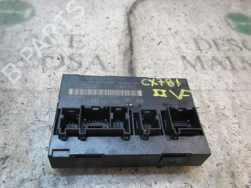 Used Electronic module SEAT LEON (1P1) 1.9 TDI (105 hp) 3843605