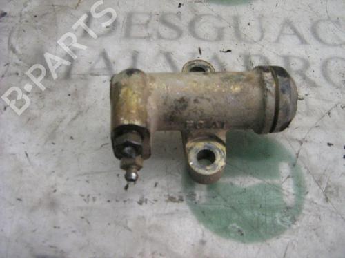 Used Brake master cylinder Brake master cylinder 8742123 8742123