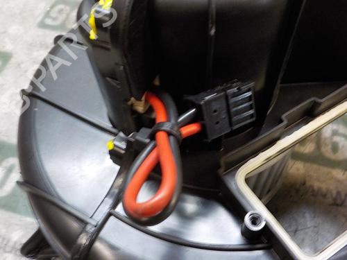 Heater blower motor BMW 5 Touring (F11) 520 d | BP4002224M62 
