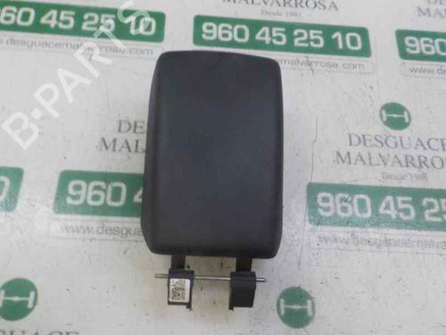Used Armrest / Center console OPEL ASTRA J Sports Tourer (P10) 1.7 CDTI (35) (131 hp) 7152367