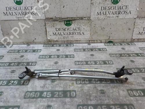 Used Front wipers mechanism Front wipers mechanism DACIA SANDERO II 1.5 dCi 75 / Blue dCi 75 (B8JW, B8M4, B8AH, B8M7, B8M6) (75 hp) 14281358 14281358