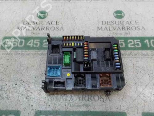 Used Fuse box Fuse box PEUGEOT 308 II (LB_, LP_, LW_, LH_, L3_) [2013-2021] 4881168 4881168