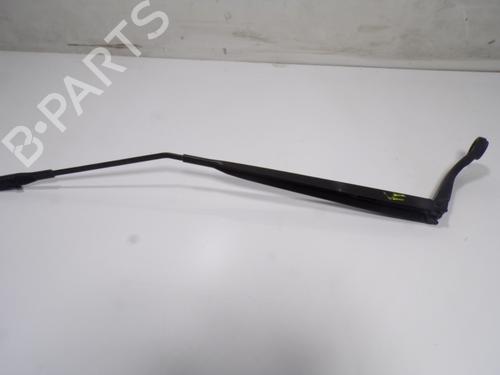 Used Front windshield wiper arm Front windshield wiper arm 10548301 10548301