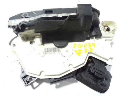 Front right lock VW GOLF VI (5K1) 1.6 TDI | BP6698980C97