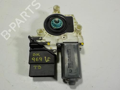 Used Right rear window motor Right rear window motor VW GOLF VI (5K1) 1.4 TSI (122 hp) 11958492 11958492