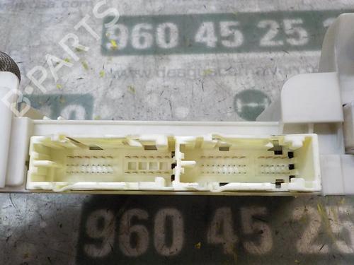 Fuse box TOYOTA YARIS (_P1_)  | BP3863303E1 