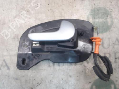 Used Front right interior door handle Front right interior door handle OPEL CORSA C (X01) 1.2 Twinport (F08, F68) (80 hp) 3797142 3797142