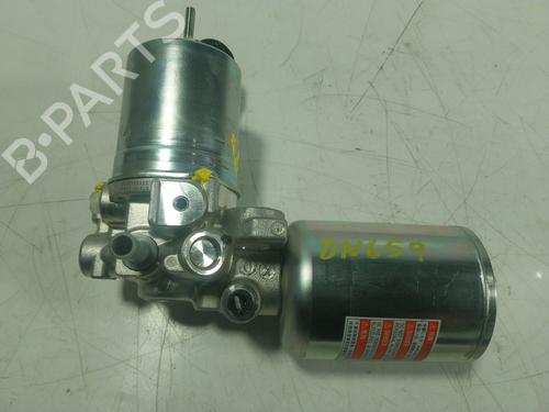 Used Brake master cylinder Brake master cylinder TOYOTA RAV 4 V (_A5_, _H5_) 2.5 Hybrid (AXAH52) (218 hp) 17804427 17804427