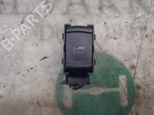 Right front window switch VW BORA I (1J2) 1.9 TDI (115 hp) 3798327