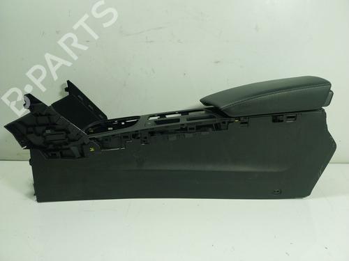Used Armrest / Center console Armrest / Center console RENAULT MEGANE IV Hatchback (B9A/M/N_) [2015-2026] 16725258 16725258