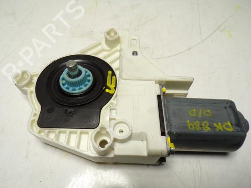 Used Right front window motor AUDI Q3 (8UB, 8UG) [2011-2020]  13316974