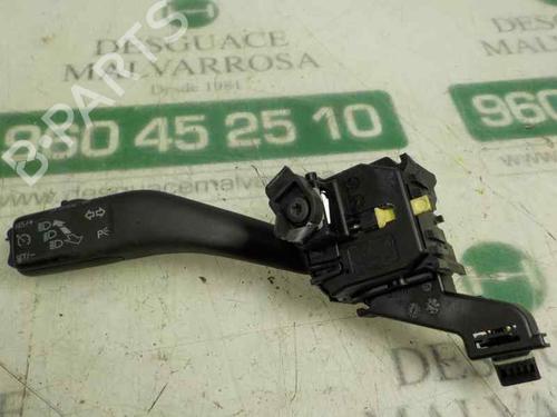 Used Steering column stalk VW GOLF VI (5K1) 1.6 TDI (105 hp) 6681721