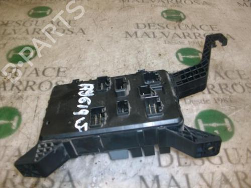 Fuse box FORD MONDEO III (B5Y)  | BP3749658E1 