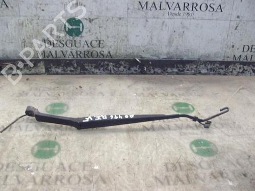 Used Front windshield wiper arm SSANGYONG RODIUS I 2.7 Xdi (163 hp) 3759100