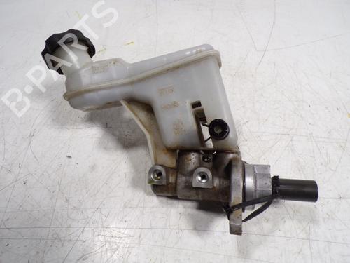 Brake master cylinder KIA SPORTAGE III (SL) 1.7 CRDi | BP8694813M77