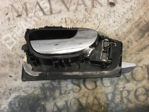 Used Front right interior door handle Front right interior door handle PEUGEOT 307 (3A/C) 1.6 16V (109 hp) 3788057 3788057