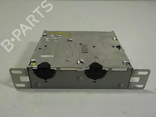 Used Radio Radio RENAULT CLIO V (B7_) 1.5 Blue dCi 85 (B7AG) (86 hp) 14929276 14929276