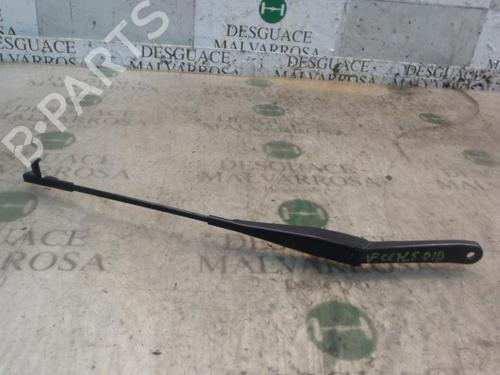 Used Front windshield wiper arm FORD FOCUS II (DA_, HCP, DP) [2004-2013]  3813882
