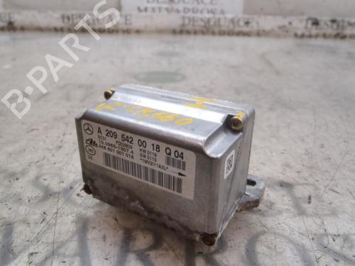 Used Electronic module Electronic module MERCEDES-BENZ C-CLASS Coupe (CL203) [2001-2011] 3820018 3820018