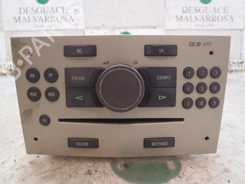 Used Radio Radio OPEL ASTRA H TwinTop (A04) 1.9 CDTi (L67) (150 hp) 3818184 3818184