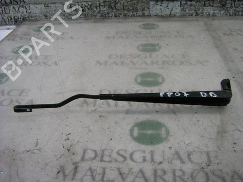 Used Front windshield wiper arm Front windshield wiper arm CITROËN XSARA Coupe (N0) 1.9 TD (90 hp) 3784186 3784186