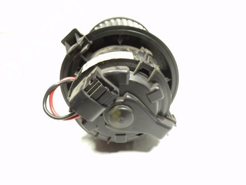 Heater blower motor PEUGEOT 208 I (CA_, CC_) 1.2 PureTech 82 | BP15665024M62