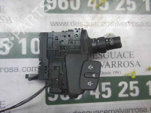 Used Steering column stalk RENAULT SCÉNIC II (JM0/1_) 1.9 dCi (JM0G, JM12, JM1G, JM2C) (120 hp) 3858512