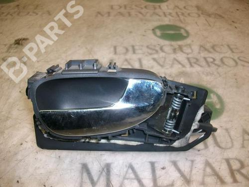 Used Front right interior door handle Front right interior door handle PEUGEOT 307 Break (3E) 2.0 HDI 110 (107 hp) 3742620 3742620