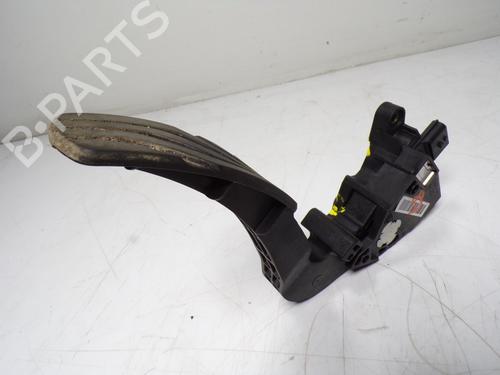 Pedal Pedal RENAULT MEGANE IV Hatchback (B9A/M/N_) 1.2 TCe 130 (B9MR) (130 hp) 13310953 13310953