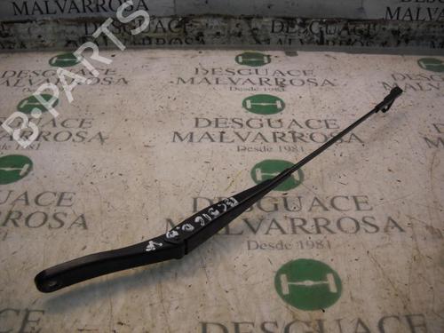 Used Front windshield wiper arm OPEL ASTRA H (A04) 1.4 (L48) (90 hp) 3765186