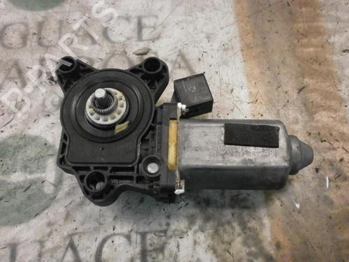 Rudehejsemotor forskærm venstre MERCEDES-BENZ S-CLASS (W220)  | BP3741511E21 