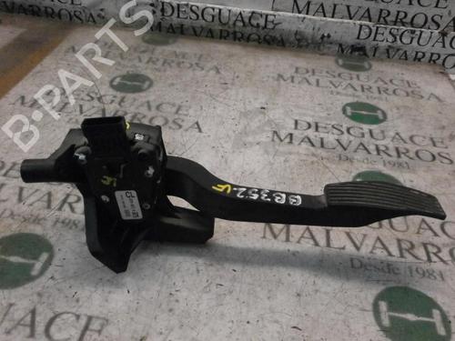 Used Pedal OPEL COMBO Box Body/MPV 1.3 CDTI 16V (69 hp) 3738037