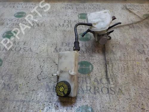Used Brake master cylinder PEUGEOT 308 I (4A_, 4C_) 1.6 HDi (109 hp) 3856640