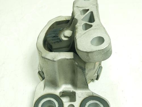 Used Engine mount Engine mount JAGUAR E-PACE (X540) 2.0 D180 AWD (179 hp) 16754978 16754978