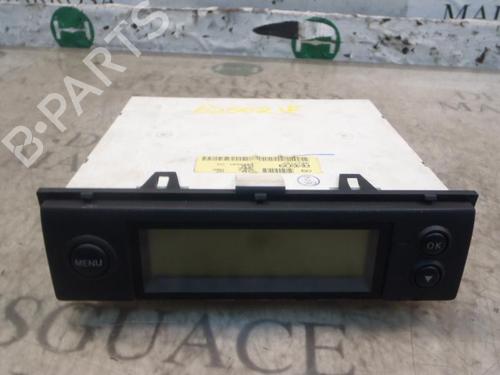 Used Switch NISSAN MICRA III (K12) 1.2 16V (65 hp) 3799740