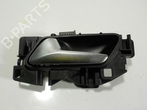 Used Front left interior door handle PEUGEOT 2008 II (UD_, US_, UY_, UJ_, UR_, UC_) [2019-2025]  12468250