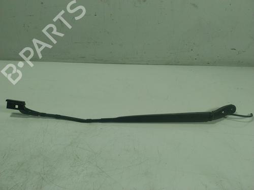 Used Front windshield wiper arm Front windshield wiper arm 17896335 17896335