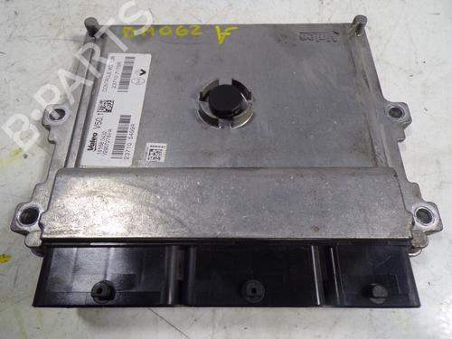 Used Engine control unit (ECU) Engine control unit (ECU) RENAULT CAPTUR I (J5_, H5_) 0.9 TCe 90 (90 hp) 7818772 7818772
