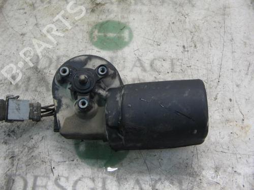 Used Front wiper motor RENAULT CLIO I (B/C57_, 5/357_) [1990-1999]  3733837