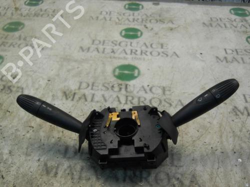 Used Headlight switch Headlight switch FIAT PUNTO (188_) 1.2 16V 80 (188.233, .235, .253, .255, .333, .353, .639,... (80 hp) 3772590 3772590