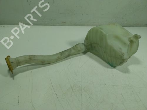 Used Windscreen washer tank Windscreen washer tank RENAULT MASTER III Van (FV) 2.3 dCi 110 FWD (FV0R, FV0W, FV1A) (110 hp) 17461229 17461229