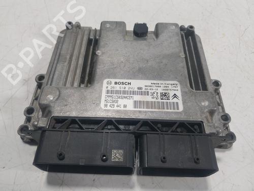Used Engine control unit (ECU) Engine control unit (ECU) OPEL CORSA F (P2JO) 1.2 (68) (101 hp) 21131211 21131211