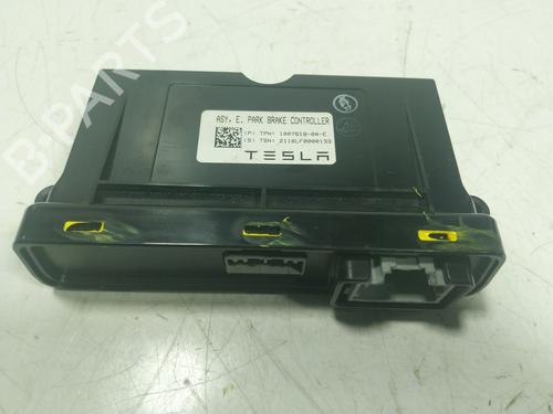 Used Electronic module TESLA MODEL S (5YJS) 90D AWD (422 hp) 16546882