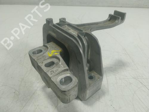 Used Engine mount Engine mount VW POLO VI (AW1, BZ1, AE1) [2017-2026] 18642795 18642795